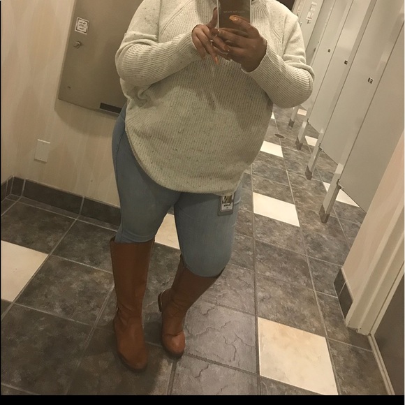 Boots - Picture 3 of 8